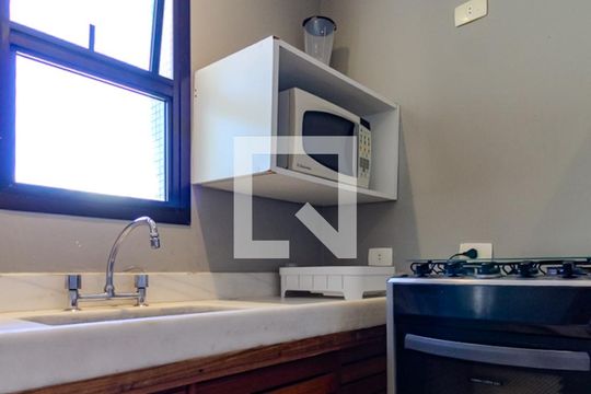 Cozinha de apartamento à venda com 1 quarto, 60m² em Copacabana, Rio de Janeiro