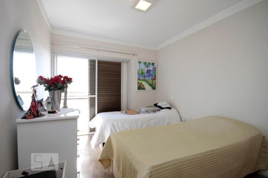 Quarto  de apartamento à venda com 3 quartos, 240m² em Morro dos Ingleses, São Paulo