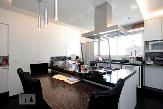 Cozinha de apartamento à venda com 3 quartos, 240m² em Morro dos Ingleses, São Paulo