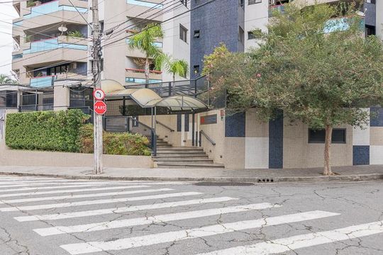 Fachada de apartamento à venda com 5 quartos, 450m² em Jardim, Santo André