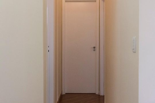 Corredor dos quartos e banheiro  de apartamento à venda com 2 quartos, 48m² em Mooca, São Paulo