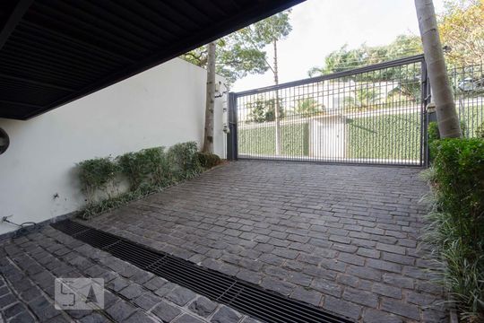 Garagem de casa à venda com 5 quartos, 577m² em Jardim São Bento, São Paulo