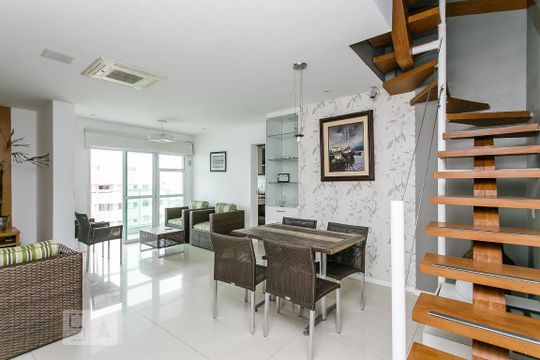 Apartamento à venda com 2 quartos, 125m² em Barra da Tijuca, Rio de Janeiro