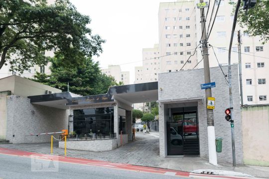 Fachada de apartamento para alugar com 3 quartos, 66m² em Vila das Merces, São Paulo