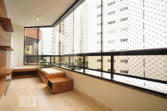 Varanda de apartamento para alugar com 3 quartos, 171m² em Vila Suzana, São Paulo