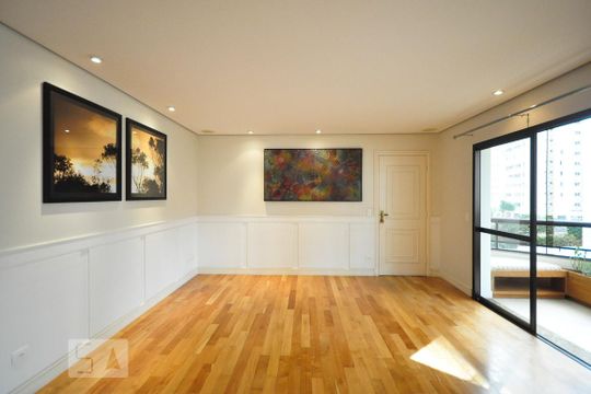 Apartamento para alugar com 3 quartos, 171m² em Vila Suzana, São Paulo