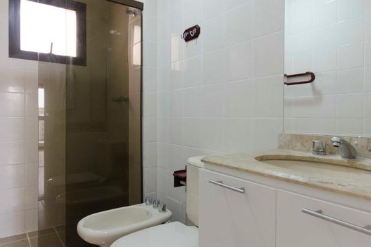Banheiro de apartamento à venda com 4 quartos, 140m² em Santana, São Paulo