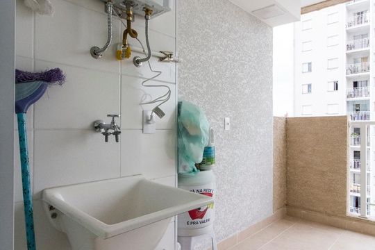 Area de serviço  de apartamento para alugar com 2 quartos, 55m² em Mooca, São Paulo