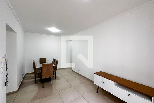 Sala de apartamento para alugar com 3 quartos, 85m² em Cidade Monções, São Paulo