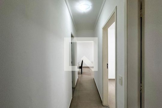 Corredor Quartos de apartamento para alugar com 3 quartos, 85m² em Cidade Monções, São Paulo
