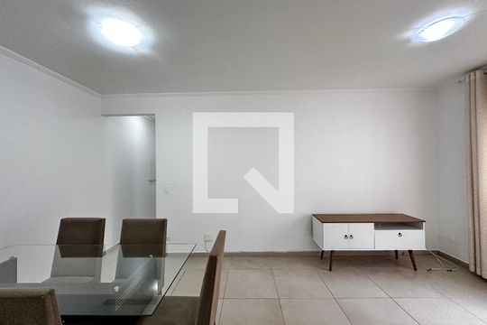 Sala de apartamento para alugar com 3 quartos, 85m² em Cidade Monções, São Paulo