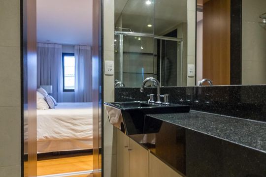Banheiro de kitnet/studio à venda com 1 quarto, 45m² em Higienópolis, São Paulo
