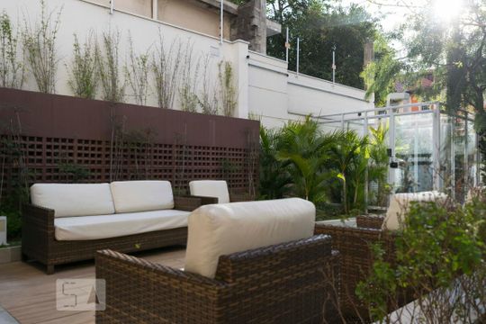 Área comum - Churrasqueira (Apoio) de kitnet/studio para alugar com 1 quarto, 33m² em Aclimação, São Paulo
