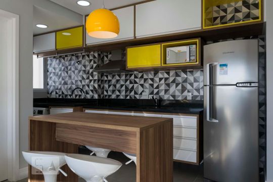 Cozinha de kitnet/studio para alugar com 1 quarto, 33m² em Aclimação, São Paulo