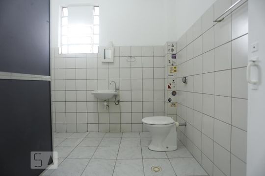 Banheiro de apartamento à venda com 1 quarto, 65m² em Vila Buarque, São Paulo