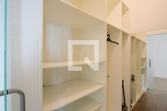 Closet da Suíte de apartamento para alugar com 4 quartos, 156m² em Tatuapé, São Paulo