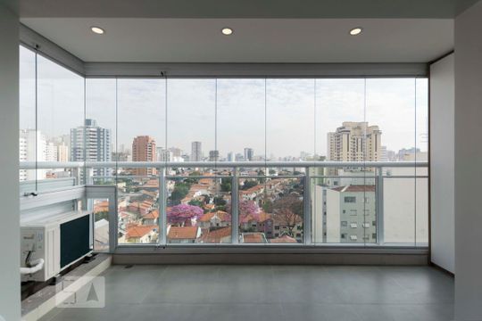 Varanda de kitnet/studio para alugar com 1 quarto, 33m² em Aclimação, São Paulo