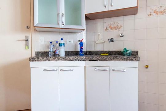 COZINHA de apartamento para alugar com 2 quartos, 67m² em Mirandópolis, São Paulo
