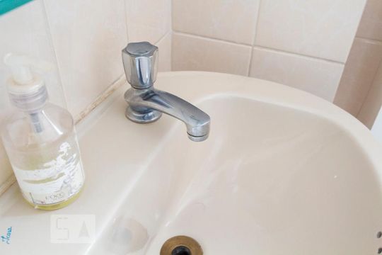 BANHEIRO SOCIAL de apartamento para alugar com 2 quartos, 67m² em Mirandópolis, São Paulo