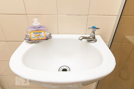 Banheiro social - 5 de apartamento para alugar com 1 quarto, 38m² em Flamengo, Rio de Janeiro