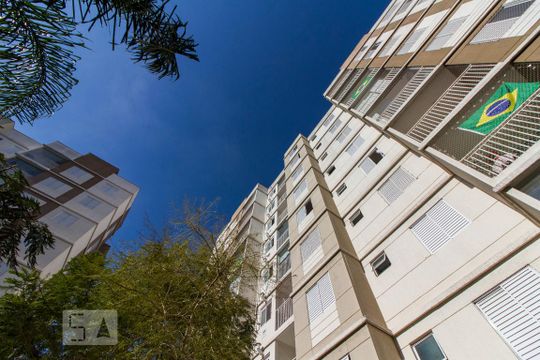 Fachada  de apartamento para alugar com 3 quartos, 61m² em Jardim Independência, São Paulo