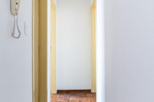 Corredor de apartamento à venda com 2 quartos, 60m² em Floresta, Belo Horizonte