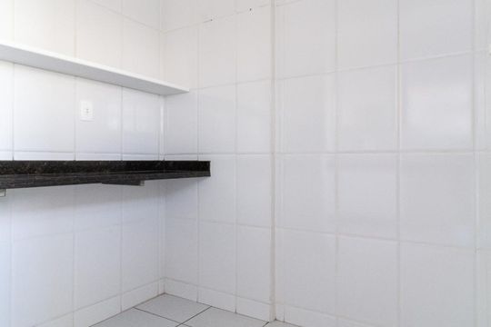 Cozinha de apartamento à venda com 2 quartos, 60m² em Floresta, Belo Horizonte