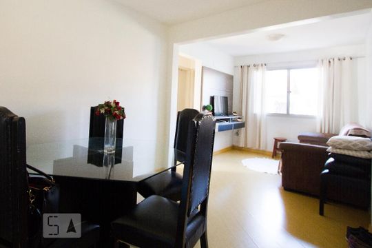 Sala de apartamento à venda com 2 quartos, 77m² em Vila São Paulo, São Paulo