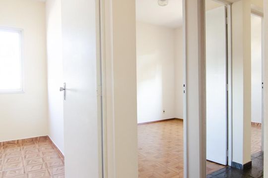 Corredor de apartamento à venda com 3 quartos, 96m² em Vila Costa E Silva, Campinas