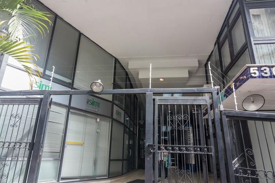 Fachada de apartamento para alugar com 2 quartos, 80m² em República, São Paulo