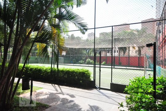 Quadra de apartamento para alugar com 3 quartos, 100m² em Jardim Caboré, São Paulo
