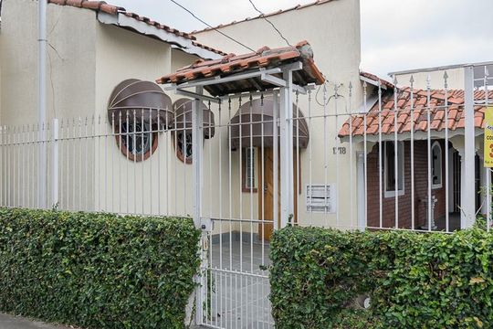 Fachada de casa à venda com 4 quartos, 275m² em Santa Paula, São Caetano do Sul