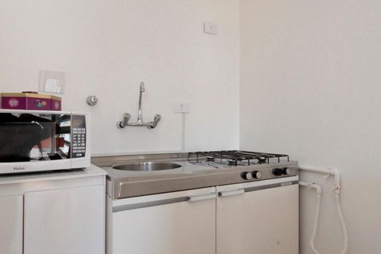 Cozinha de apartamento para alugar com 1 quarto, 50m² em Bela Vista, São Paulo