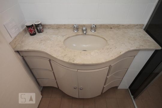 Banheiro da Suíte de apartamento para alugar com 1 quarto, 50m² em Bela Vista, São Paulo