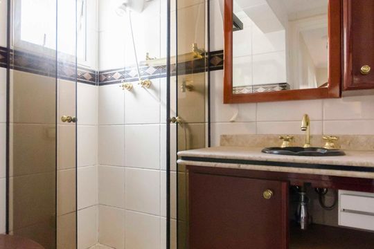Banheiro de apartamento à venda com 2 quartos, 70m² em Santana, São Paulo
