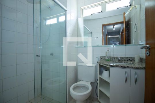 Banheiro Social de apartamento para alugar com 2 quartos, 50m² em Norte (águas Claras), Brasília