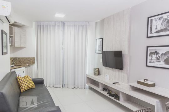 Apartamento para alugar com 1 quarto, 50m² em Recreio dos Bandeirantes, Rio de Janeiro