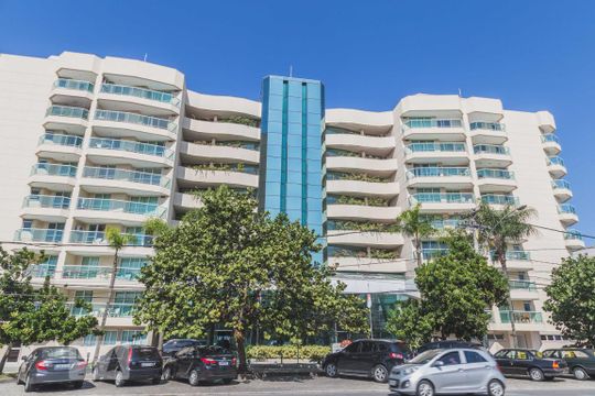 Fachada de apartamento para alugar com 1 quarto, 50m² em Recreio dos Bandeirantes, Rio de Janeiro