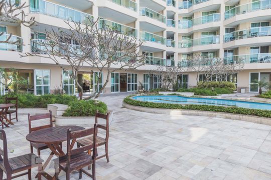 Área comum de apartamento para alugar com 1 quarto, 50m² em Recreio dos Bandeirantes, Rio de Janeiro