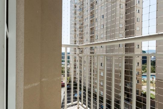 Varanda de apartamento para alugar com 2 quartos, 58m² em Jardim Tupanci, Barueri
