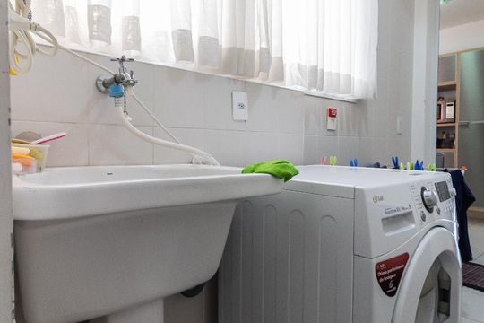Área de Serviço de apartamento à venda com 3 quartos, 185m² em Jardim Taquaral, São Paulo