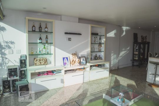 Sala de apartamento à venda com 5 quartos, 600m² em Recreio dos Bandeirantes, Rio de Janeiro