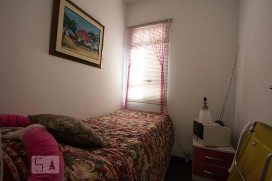 quarto de serviço 2 de apartamento à venda com 4 quartos, 240m² em Vila Suzana, São Paulo