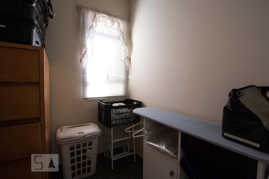 quarto de serviço de apartamento à venda com 4 quartos, 240m² em Vila Suzana, São Paulo