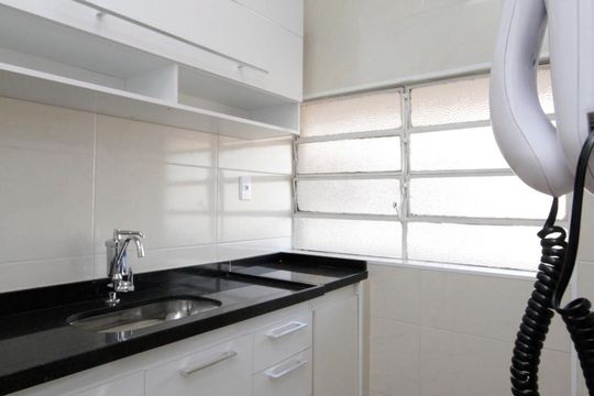 Cozinha de apartamento à venda com 1 quarto, 41m² em Bela Vista, São Paulo