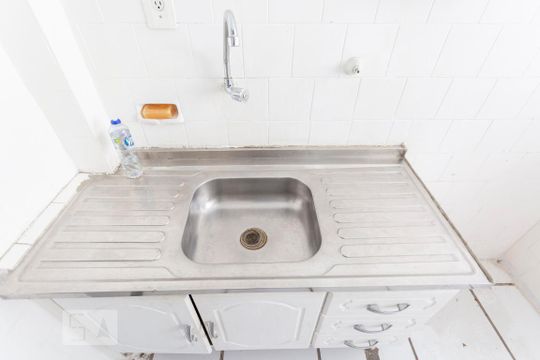 Pia de apartamento à venda com 1 quarto, 35m² em Bela Vista, São Paulo