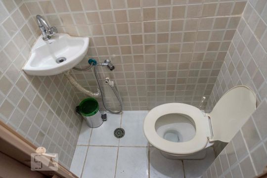 Banheiro Suite 1 de apartamento à venda com 2 quartos, 84m² em Pinheiros, São Paulo