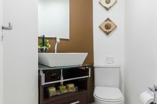 Lavabo de apartamento à venda com 3 quartos, 110m² em Santa Teresinha, São Paulo