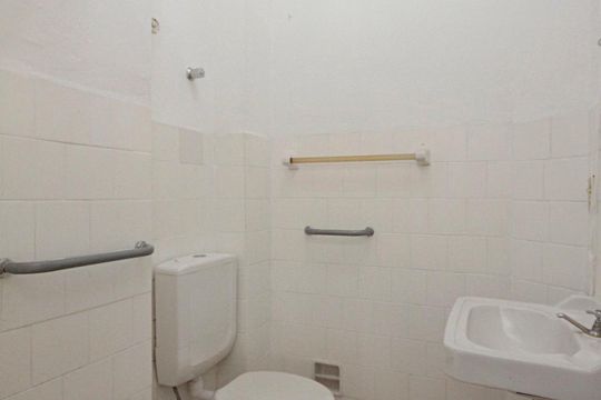 Banheiro de kitnet/studio à venda com 1 quarto, 29m² em Bela Vista, São Paulo
