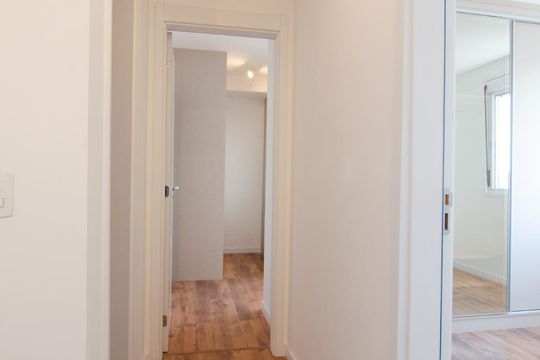 Corredor de apartamento à venda com 2 quartos, 54m² em Taquaral, Campinas